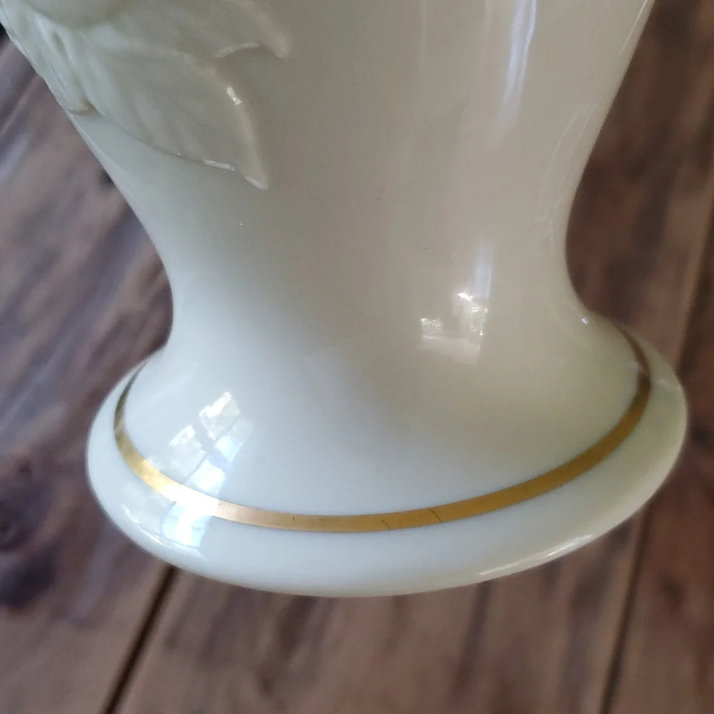 Lenox Fine porcelain Fruits of Life Ivory Large Vase